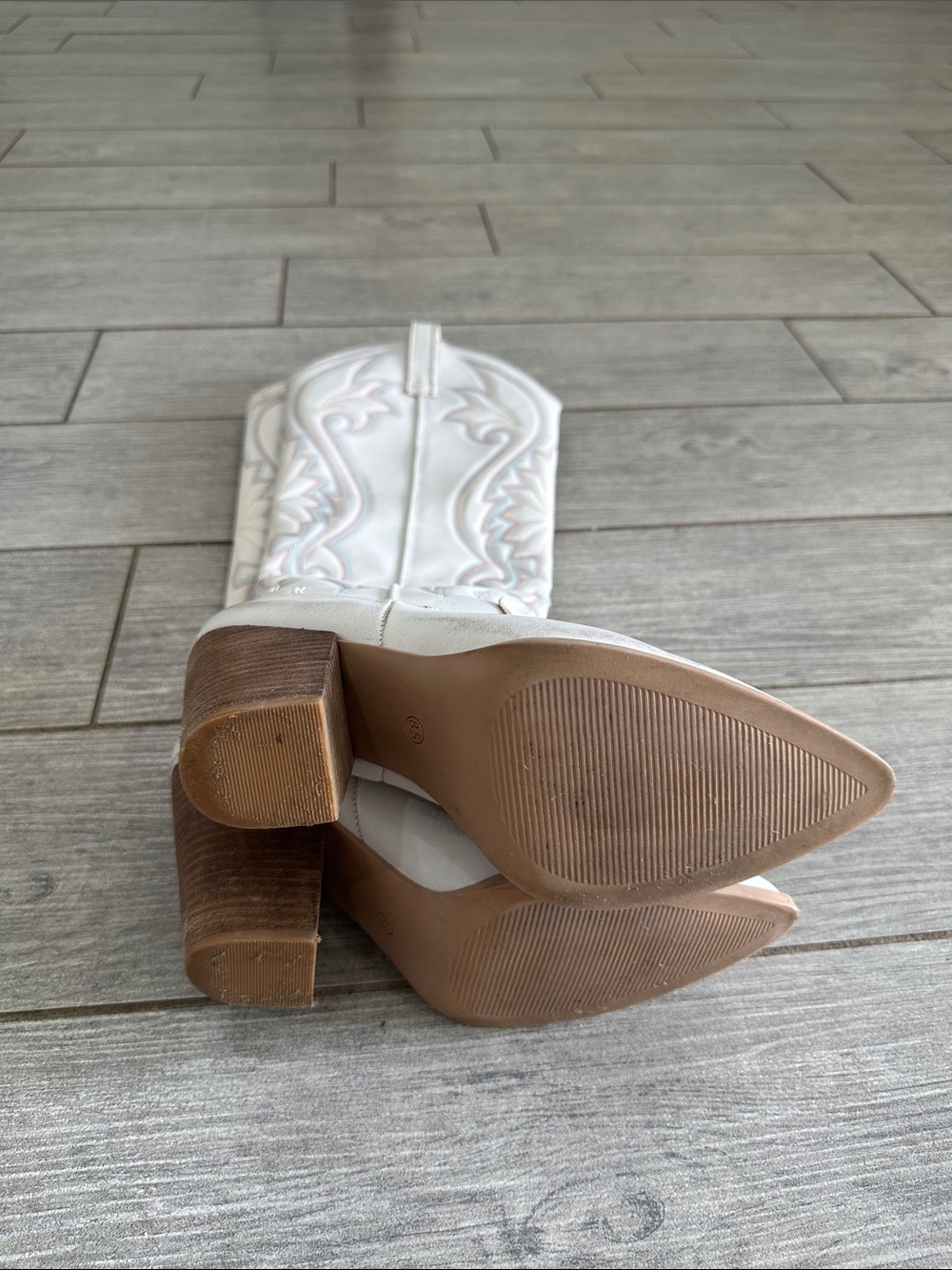 Steve Madden Women's Leather Lashes Western Boots Distressed White Size 8.5M - Picture 13 of 14